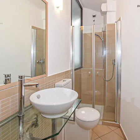 Apartament Il Re Di Quadri Pella